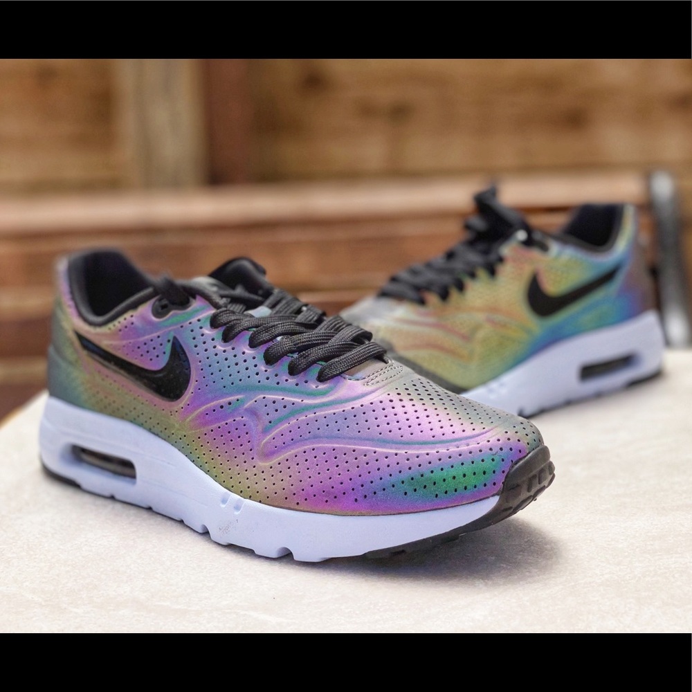Nike Air Max 1 Ultra Moire iridescent - Picture 2 of 15